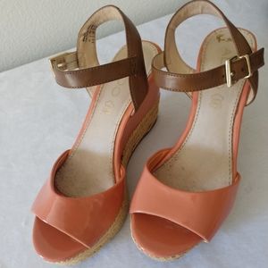 Aldo Sandals good condition